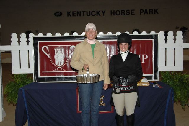 1806-JenniferWaxman-LegacyCup-NonPro3'FinalsAwards-5-16-08-DeRosaPhoto.JPG