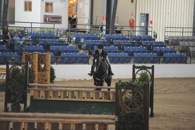 1860-Bert-AbigailMcArdle-LegacyCup-NonPro3'6GoRound-5-17-08-DeRosaPhoto.jpg