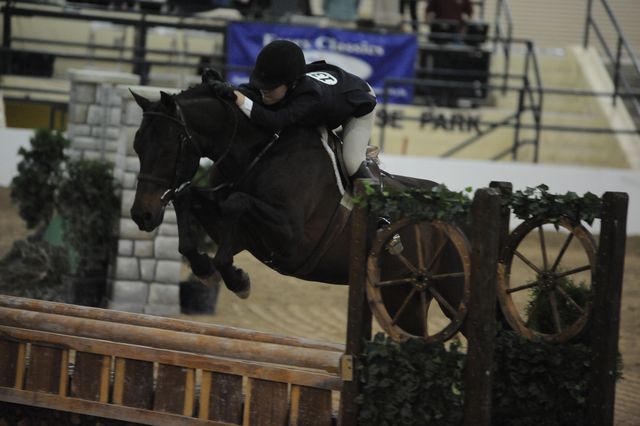 2058-Angelo-KatieDinan-LegacyCup-NonPro3'6GoRound-5-17-08-DeRosaPhoto.jpg
