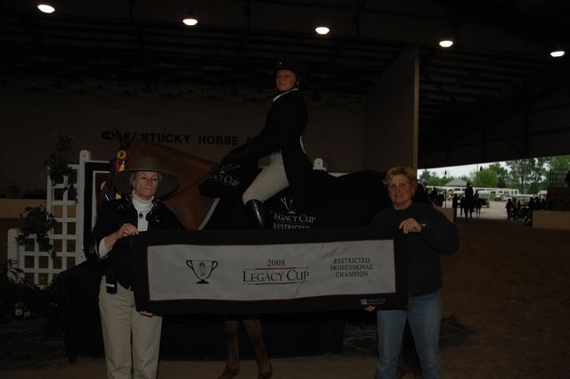 1152-JenniferPapiernik-MotionPicture-LegacyCup-Pro3'6FinalsAwards-DeRosaPhoto.jpg