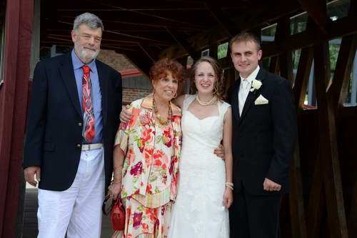 Beth2 Wedding-7-28-13-0136-DDeRosaPhoto