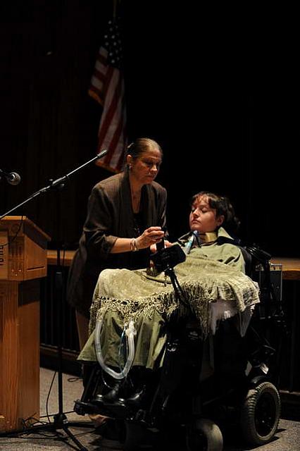 11-5-08-FarmingdaleCollege-BrookeEllison-66-DeRosaPhoto.jpg