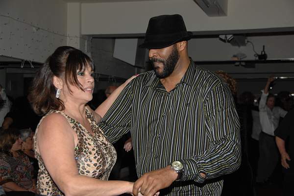 Dancing-11-28-09-04-JoJoBirthday-DDeRosaPhoto.jpg