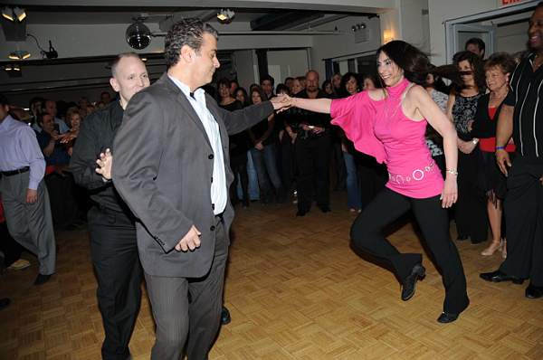 Dancing-2-28-09-104-DeRosaPhoto