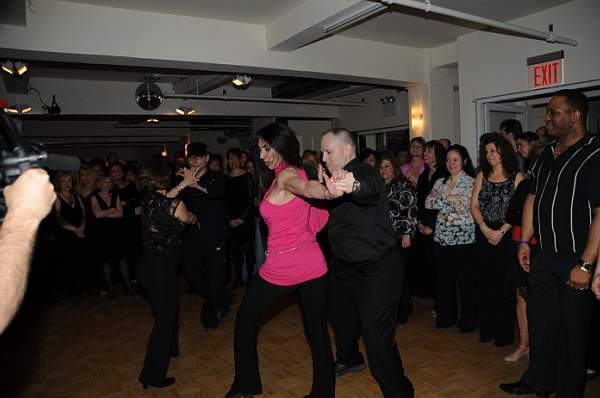 Dancing-2-28-09-99-DeRosaPhoto