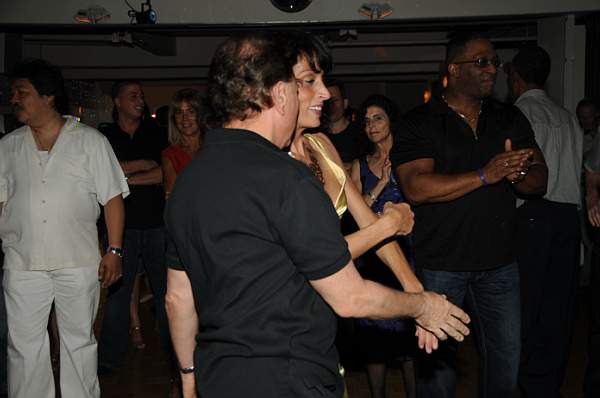 Dancing-8-29-09-LinaBirthday-104-DDeRosaPhoto.jpg
