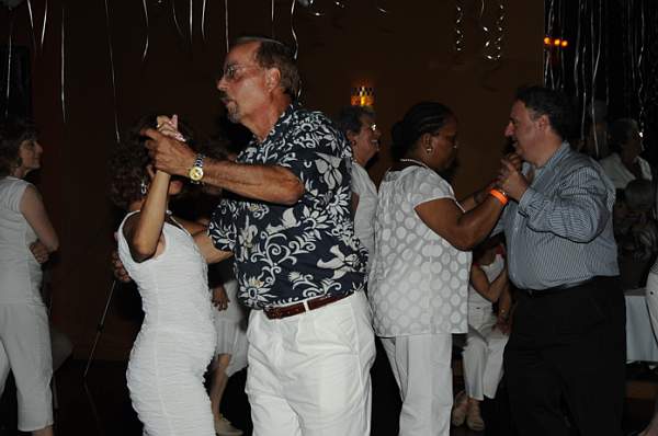 BUCD-7-18-09-80-CaliMix-DDeRosaPhoto.jpg