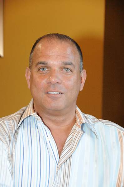 JeffSherman-BUCD-Headshots-4-DDeRosaPhoto.jpg