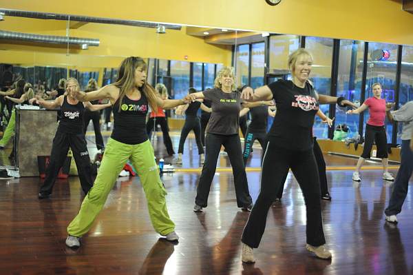 BUCD-Zumba-5-14-09-3-DDeRosaPhoto.jpg