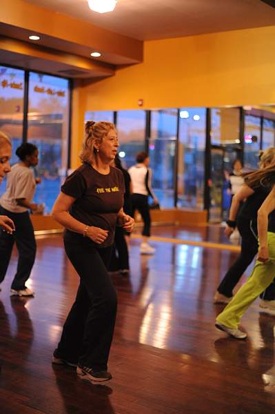 BUCD-Zumba-5-14-09-37-DDeRosaPhoto.jpg