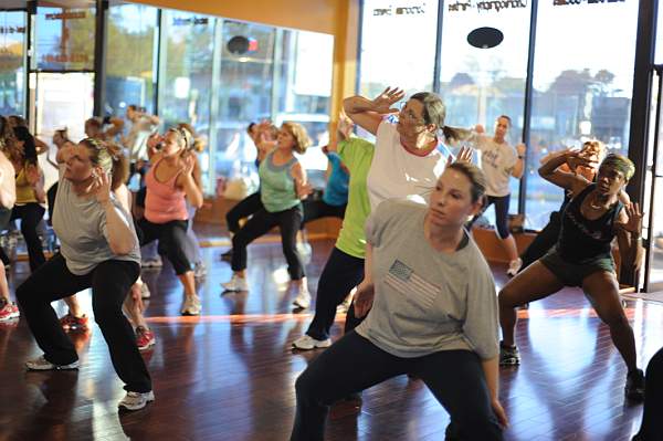 BUCD-Zumba-5-21-09-23-DDeRosaPhoto.jpg