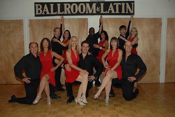 Dancing-Performance-6-26-10-035-DDeRosaPhoto.jpg