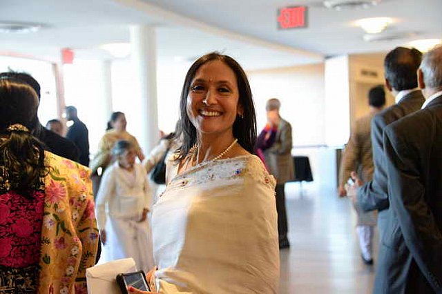 Gurudev-10-4-15-7439-DDeRosaPhoto