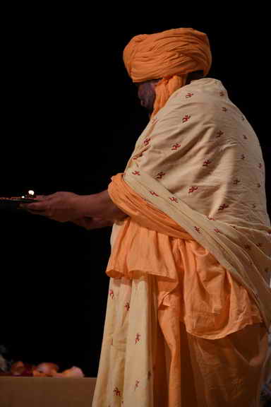 Gurudev-6-24-17-8817-DDeRosaPhoto