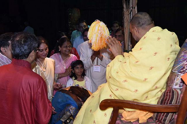 Gurudev1-7-12-14-9380-DDeRosaPhoto