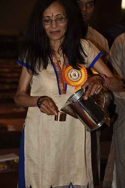 Gurudev1-7-12-14-6847-DDeRosaPhoto