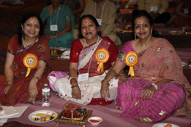Gurudev1-7-12-14-6867-DDeRosaPhoto