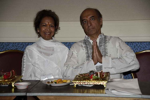 Gurudev1-7-12-14-6881-DDeRosaPhoto