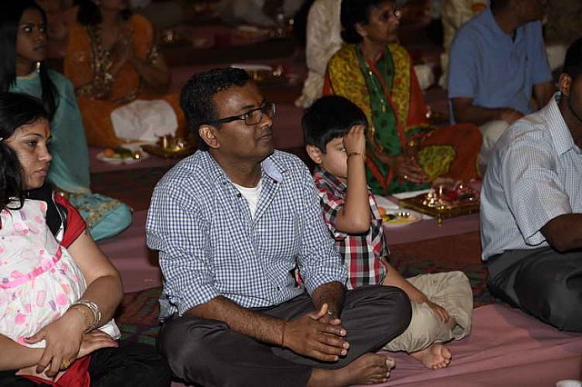 Gurudev1-7-12-14-7308-DDeRosaPhoto
