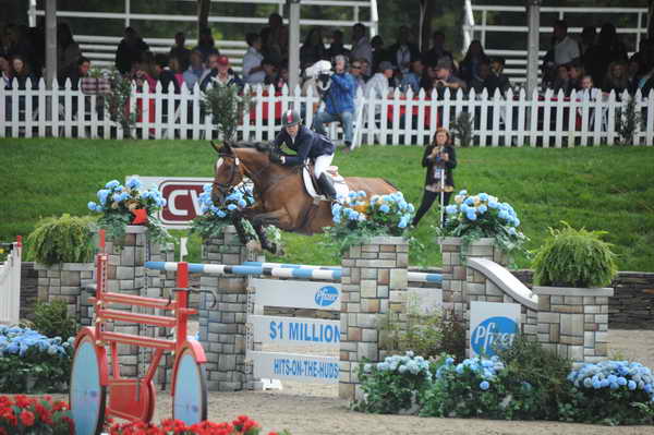 HITS-Jumpers-9-11-11-3686-IVEver-JillHenselwood-DDeRosaPhoto.JPG