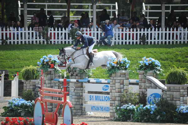 HITS-Jumpers-9-11-11-3866-ExecutivePrivilege3-RobertoTeran-DDeRosaPhoto.JPG