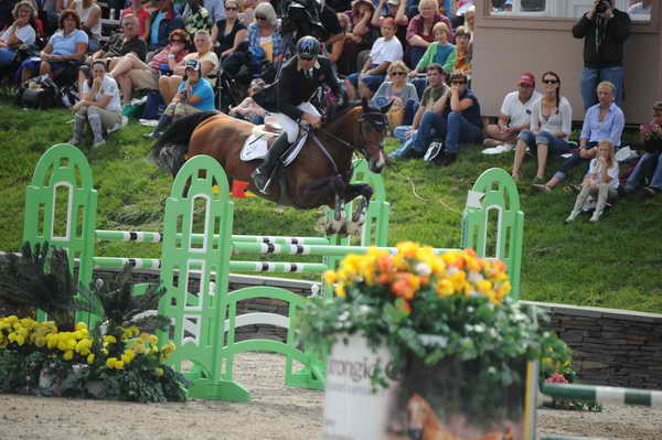 HITS-Jumpers-9-11-11-4045-MrWhoppy-DuncanMcFarlane-DDeRosaPhoto.JPG