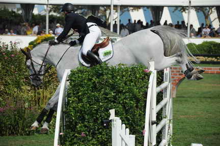 HC-9-4-11-1012-McLainWard-AntaresF-DDeRosaPhoto.JPG