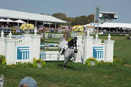 HC-9-4-11-1026-McLainWard-AntaresF-DDeRosaPhoto.JPG
