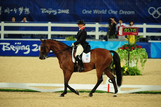 HKD-8-13-08-0258-JaneGregory-LuckyStar-GBR-DeRosaPhoto.jpg