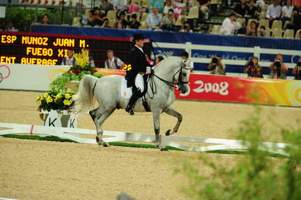 HKD-8-14-08-0049-JuanManualMunoz-FuegoXII-ESP-DeRosaPhoto.jpg