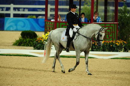 HKD-8-14-08-0050-JuanManualMunoz-FuegoXII-ESP-DeRosaPhoto.jpg