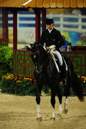 HKD-8-14-08-0420-JordiDomingo-Prestige-ESP-DeRosaPhoto.jpg