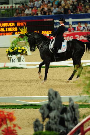 HKD-8-14-08-0683-AnkyVanGrunsven-Salinero-NED-DeRosaPhoto.jpg