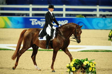 HKD-8-14-08-0996-KristyOakley-QuandoQuando-AUS-DeRosaPhoto.jpg
