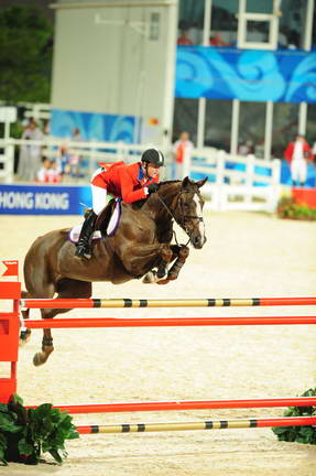 HKSJ-8-15-08-0332-McLainWard-Sapphire-DeRosaPhoto.JPG