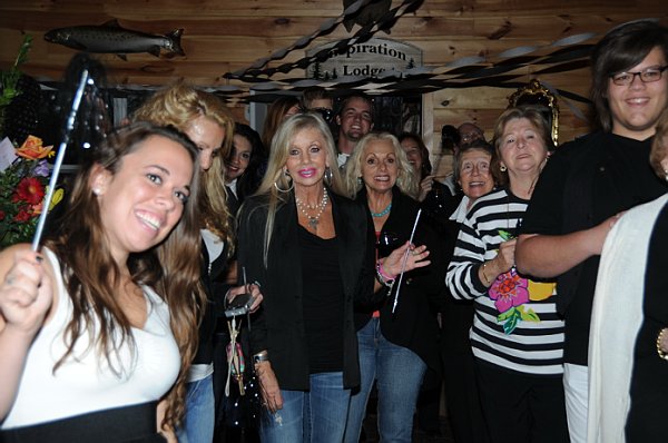 Mary-11-13-10-60thBD-019-DDeRosaPhoto.jpg