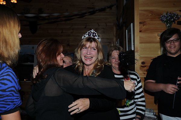 Mary-11-13-10-60thBD-040-DDeRosaPhoto.jpg