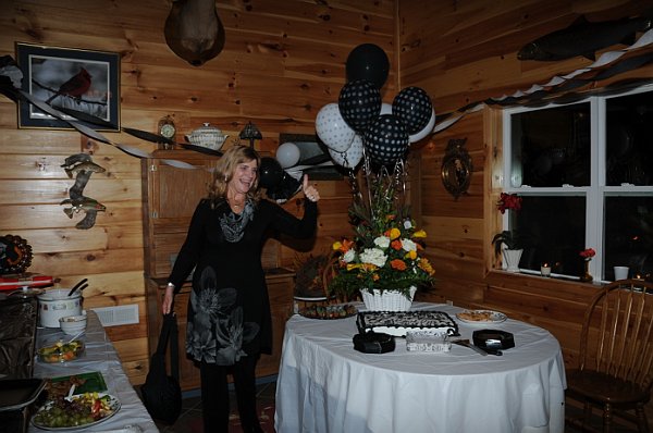 Mary-11-13-10-60thBD-096-DDeRosaPhoto.jpg