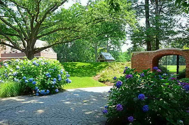 31 fort hill dr MLS HID735233 ROOMgarden3