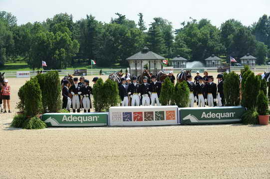 NAJYRC-7-27-11-1309-YR-BR-Reg8-Sil-CANBCQC-GldReg5-DDeRosaPhoto.JPG