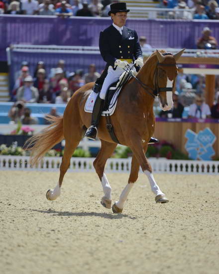 Olympics-DRE-GP2-8-2-12-0449-HiroshiHoketsu-Whisper-JPN-DDeRosaPhoto