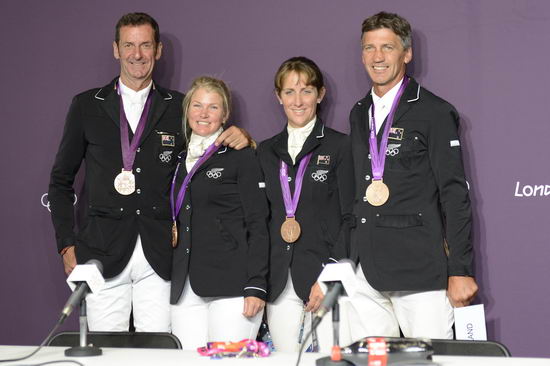 NZ-Bronze-Olympics-EV-Med-7-31-12-8927-DDeRosaPhoto