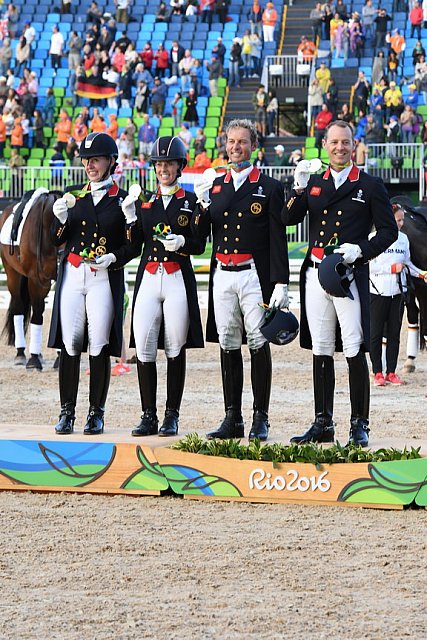 Olympics-DRE-TM-Awards-8-12-16-7436-DDeRosaPhoto