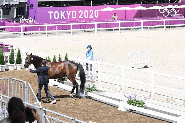 OLY-2020-DRESSAGE-JOG-7-24-21-0764-108-ALEXA FAIRCHILD-DABANOS D'04-BEL-DDEROSAPHOTO