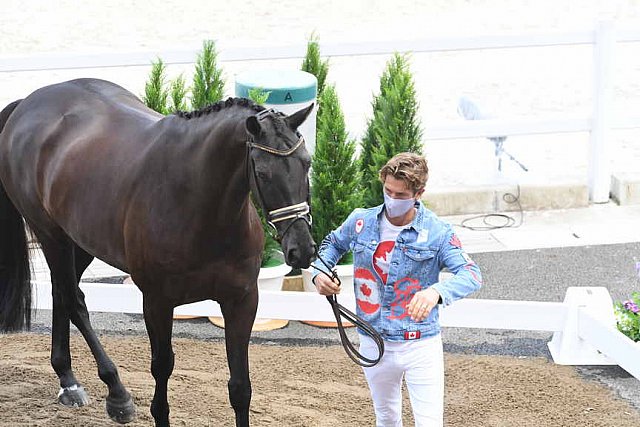 OLY-2020-DRESSAGE-JOG-7-24-21-0835-116-CHRIS VON MARTELS-ECLIPS-CAN-DDEROSAPHOTO