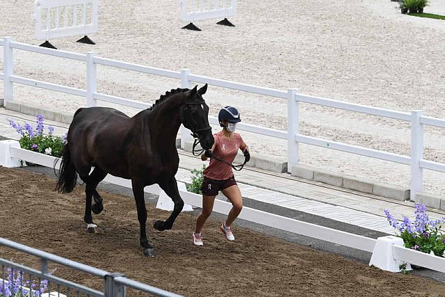 OLY-2020-DRESSAGE-JOG-7-24-21-1351-165-ESTELLE WETTSTEIN-WEST SIDE STORY OLD-SUI-DDEROSAPHOTO
