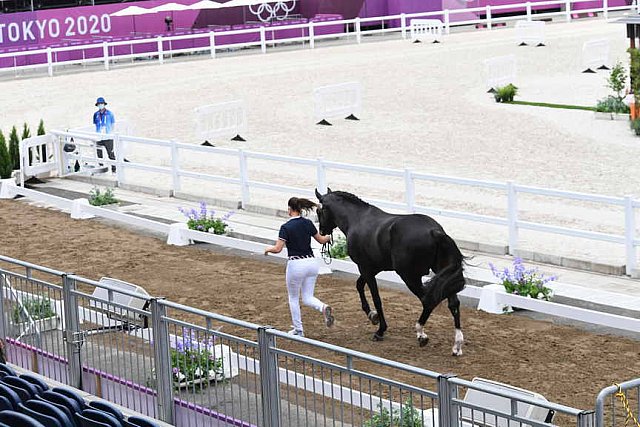 OLY-2020-DRESSAGE-JOG-7-24-21-1427-171-LYLE ADRIENNE-SALVINO-USA-DDEROSAPHOTO