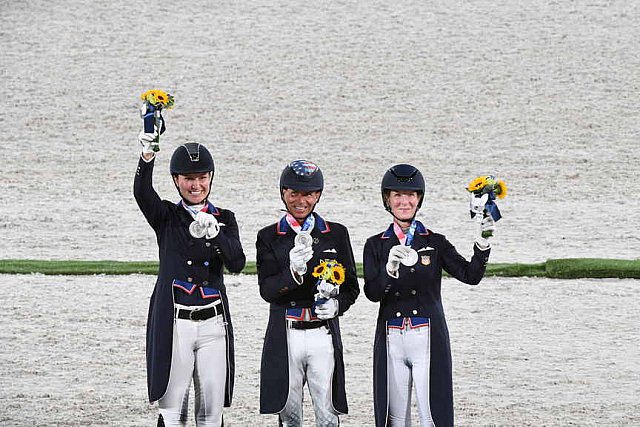 OLY-2020-DRESSAGE-GP SPECIAL AWARDS-7-27-21-7044-DDEROSAPHOTO