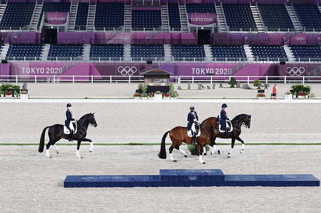 OLY-2020-DRESSAGE-GP SPECIAL AWARDS-7-27-21-5004-DDEROSAPHOTO