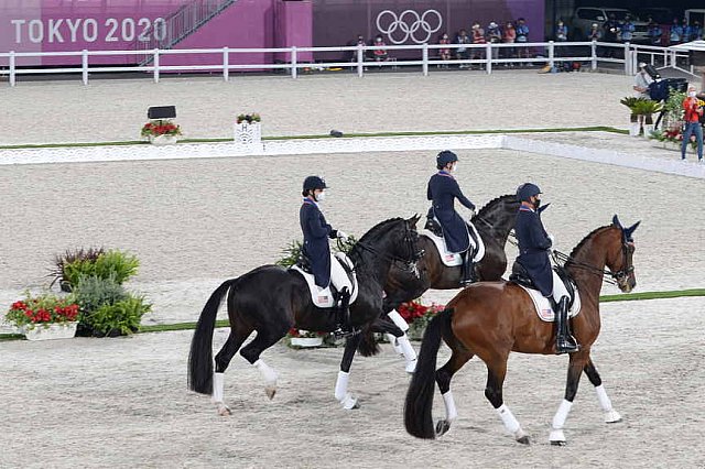 OLY-2020-DRESSAGE-GP SPECIAL AWARDS-7-27-21-5012-DDEROSAPHOTO